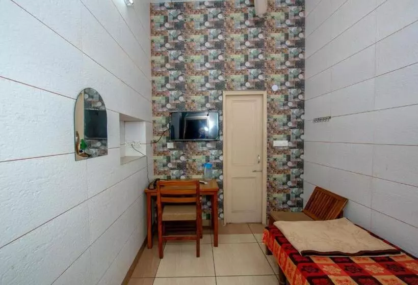ペンション National Guest House