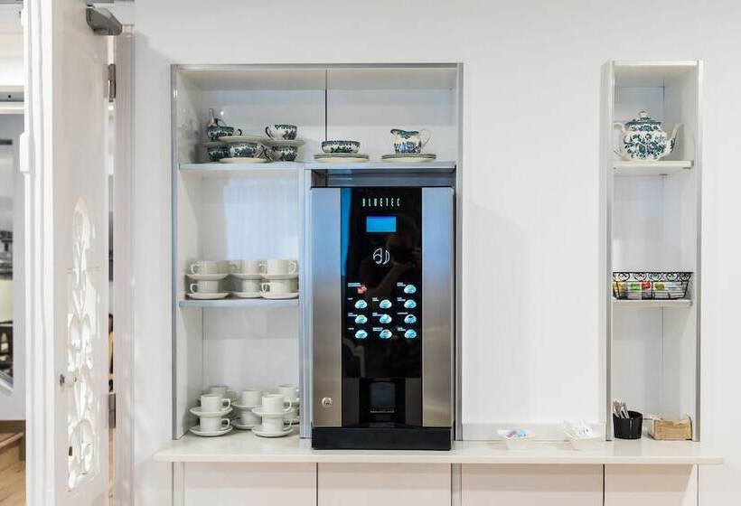 پانسیون Suite Home Pinares