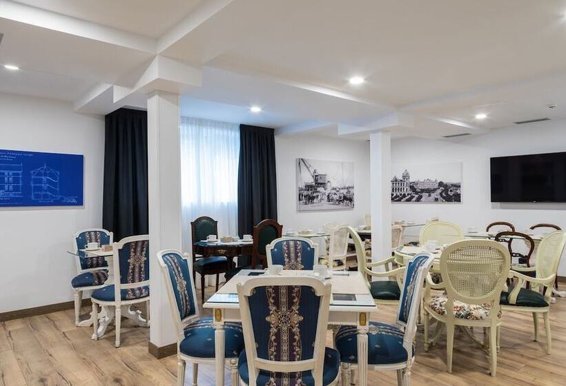 پانسیون Suite Home Pinares