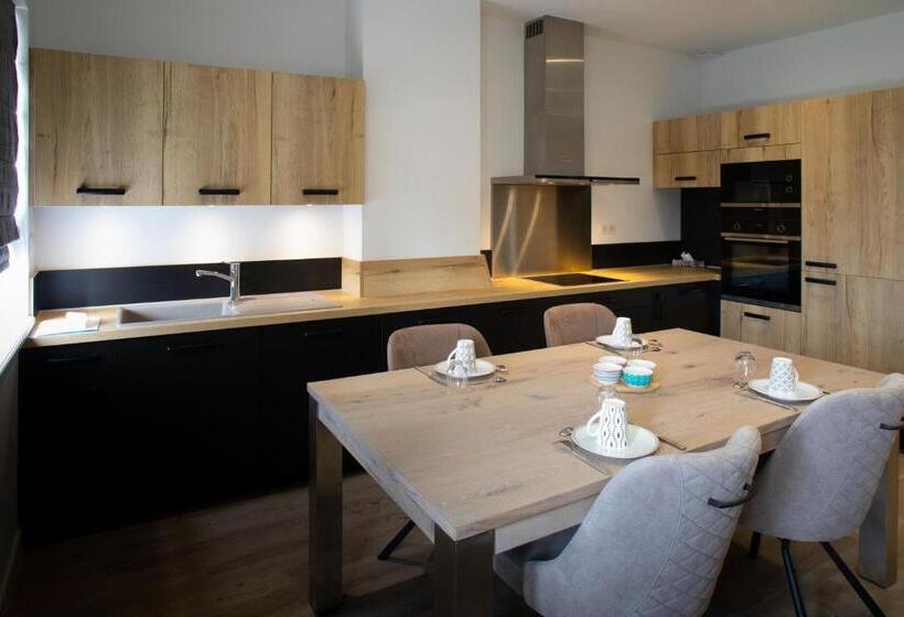 住宿加早餐  La Cave De L'avenue De Champagne