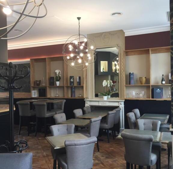 住宿加早餐  La Cave De L'avenue De Champagne