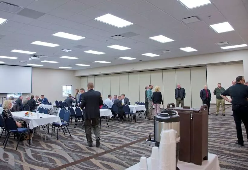 ホテル Cobblestone Inn & Suites  Boone