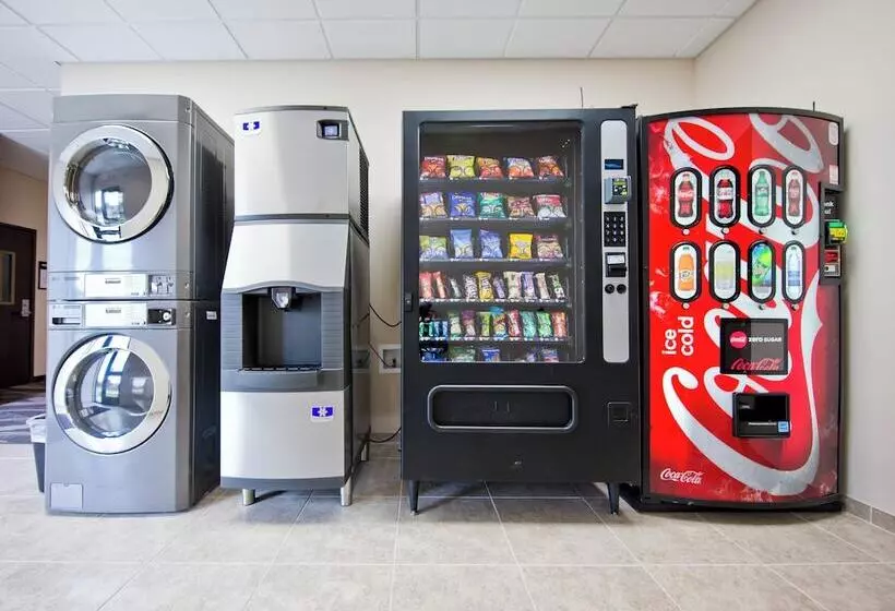 ホテル Cobblestone Inn & Suites  Boone