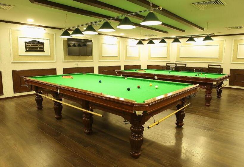 استراحتگاه Defence Raya Golf & Country Club