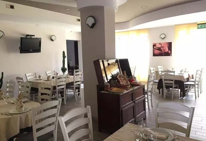 ホテル Ristorante La Madia