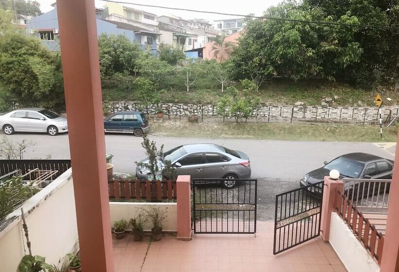 פנסיון Bukit Bentong Homestay