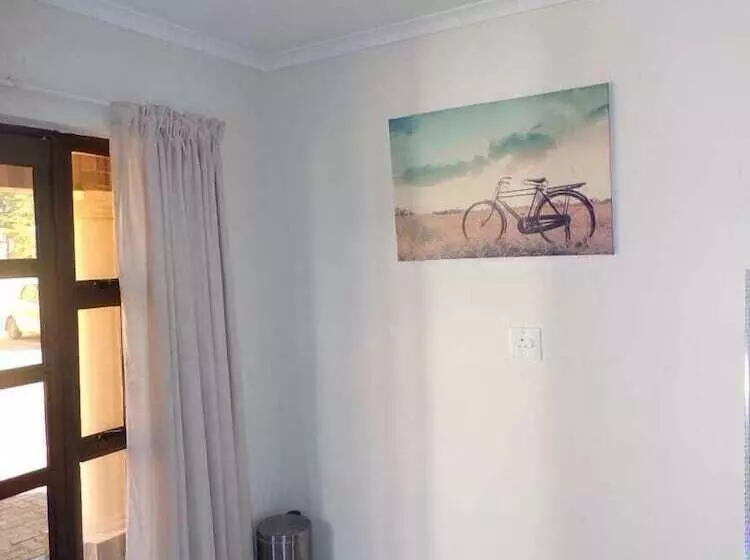 پانسیون Joy Guest House, Mabote