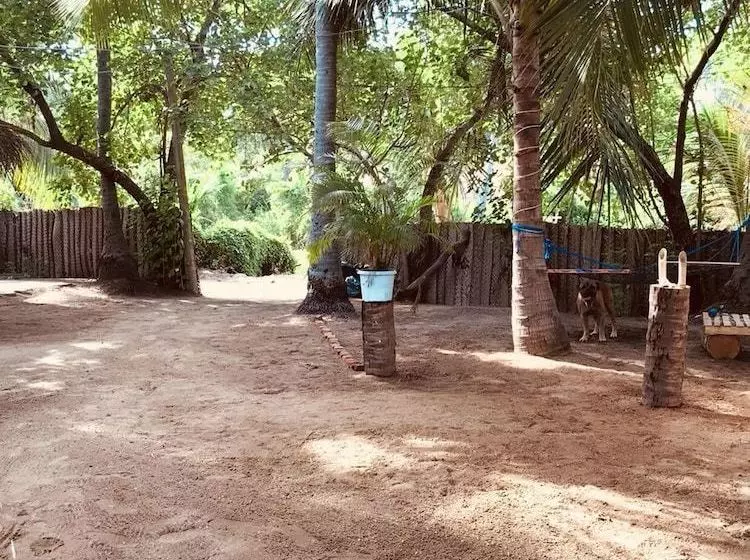 Majatalo Surf Paradise