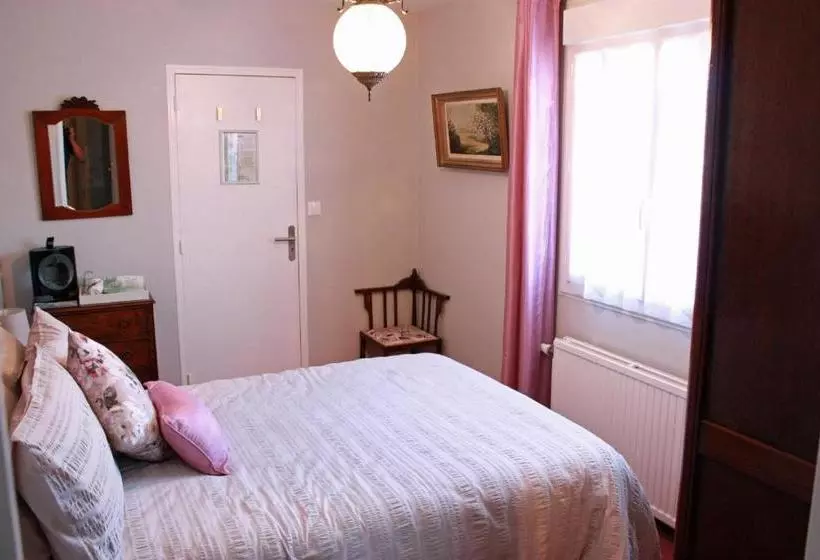 Nocleg ze śniadaniem Les Camelias