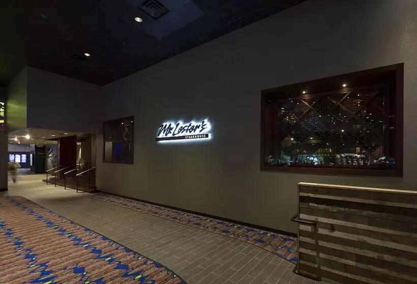 Hotelli Cypress Bayou Casino