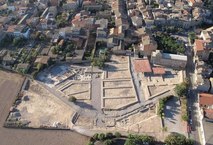 호텔 Hostal Universitat