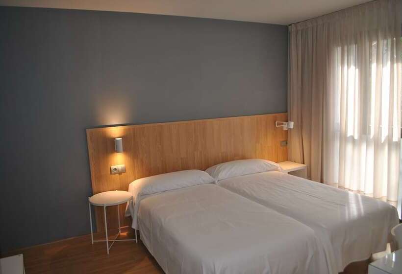 호텔 Hostal Universitat