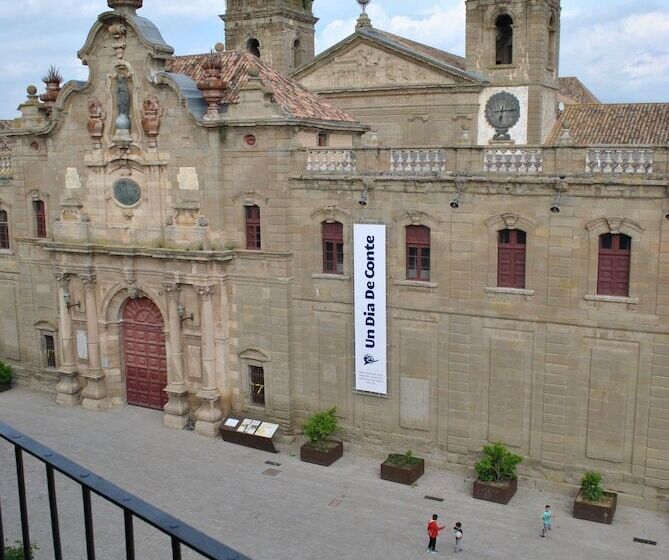 호텔 Hostal Universitat