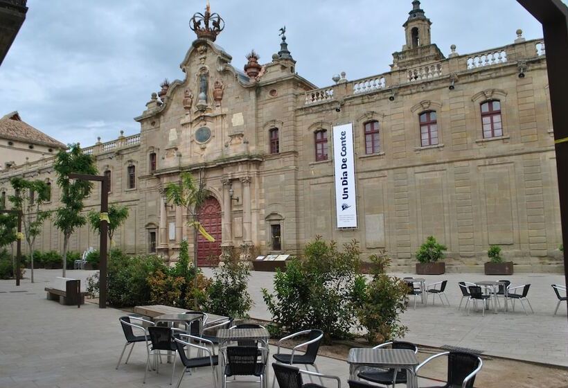 호텔 Hostal Universitat