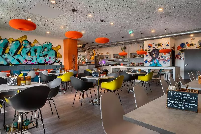 هتل Holiday Inn   The Niu, Hide Berlin Friedrichshain, An Ihg