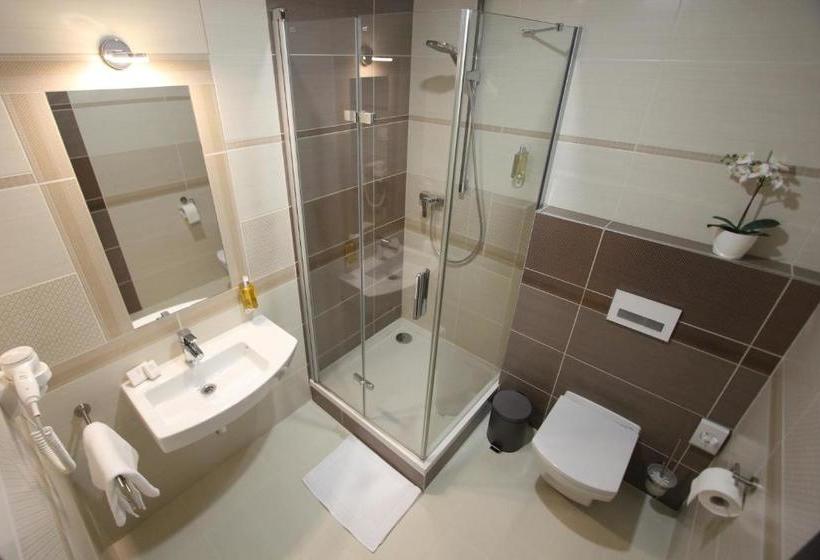 بنسيون Penzion Zenit