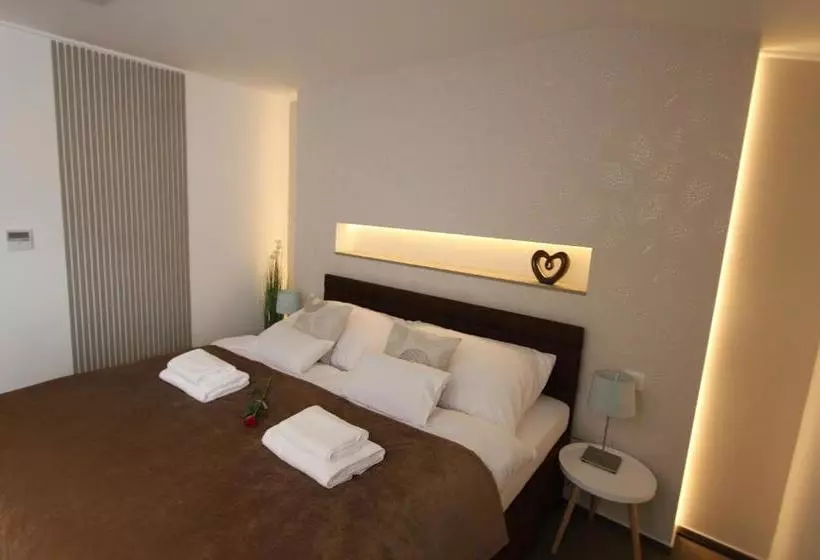 پانسیون Penzion Zenit