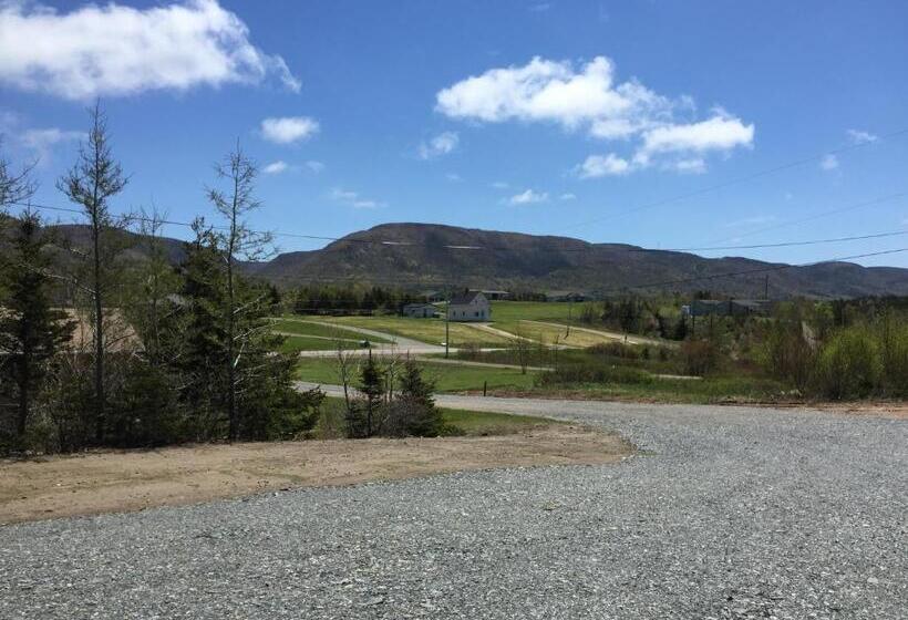 호스텔 Cheticamp Outback Inn