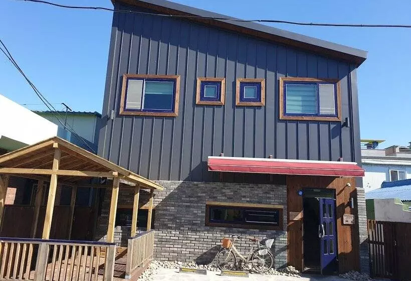 ペンション Sokcho Hutte