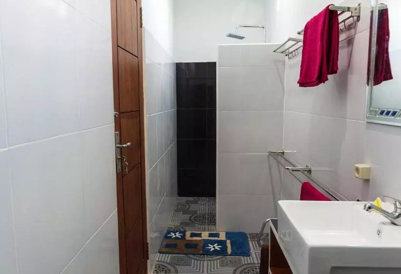 ペンション Surf Camp 79