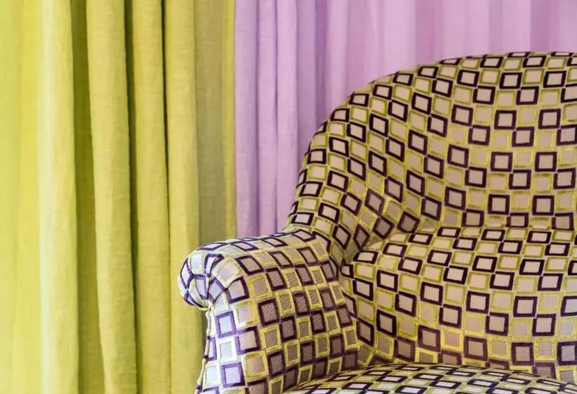 ペンション Chut ! C'est Ici