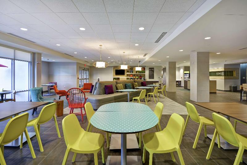 בית מלון כפרי Home2 Suites By Hilton Queensbury Lake George