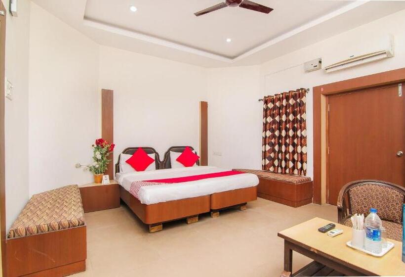 هتل Lukergunj Holidays