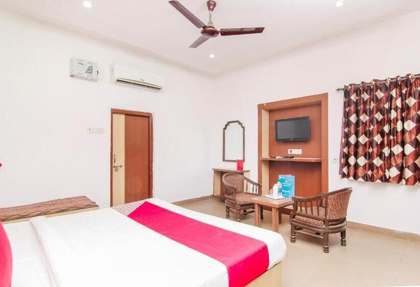 هتل Lukergunj Holidays