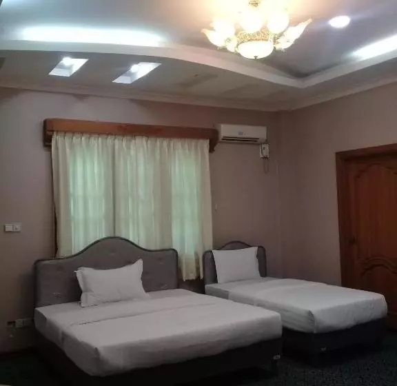 پانسیون Shwe War Guest House