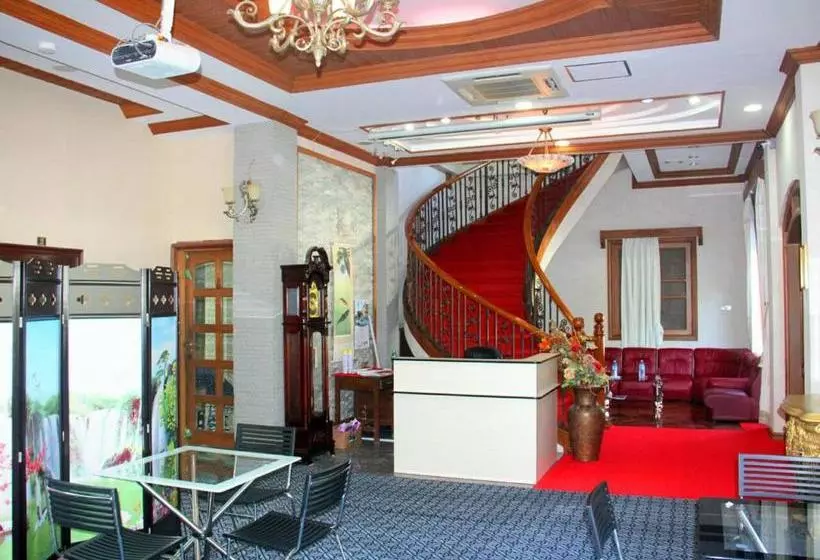 پانسیون Shwe War Guest House