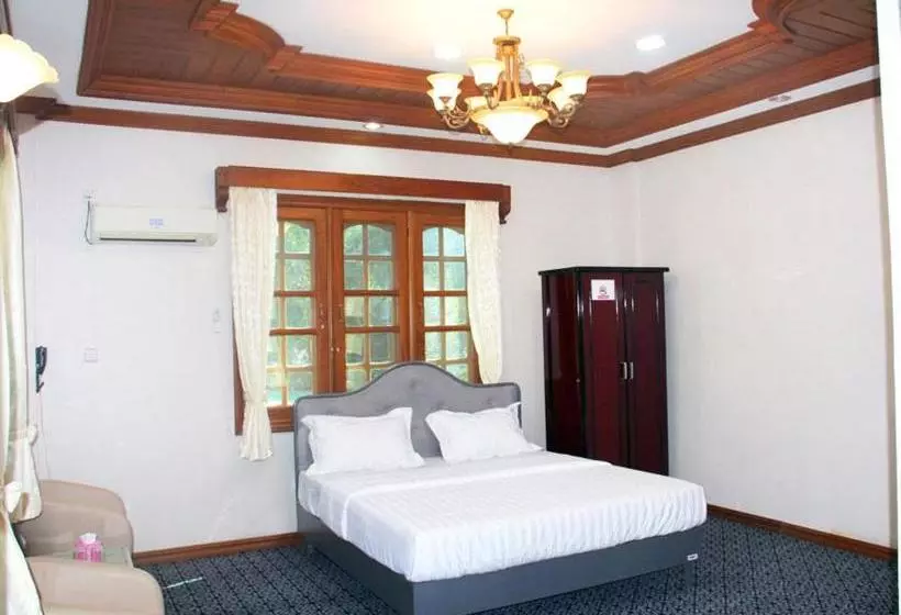 پانسیون Shwe War Guest House