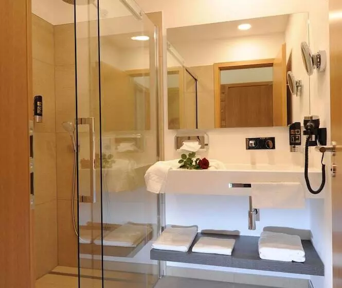 Retkeilymaja Landgasthof Karolinenhöhe