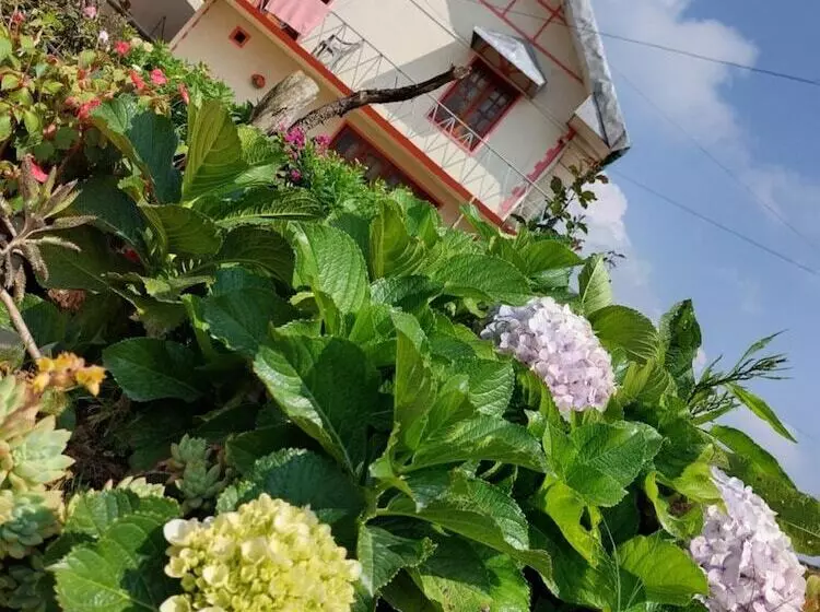 پانسیون Chandrasobana