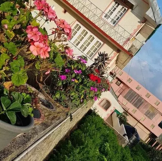 پانسیون Chandrasobana