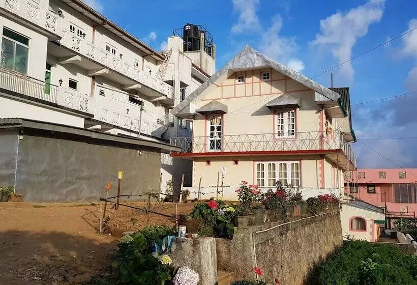 پانسیون Chandrasobana