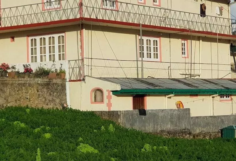 پانسیون Chandrasobana