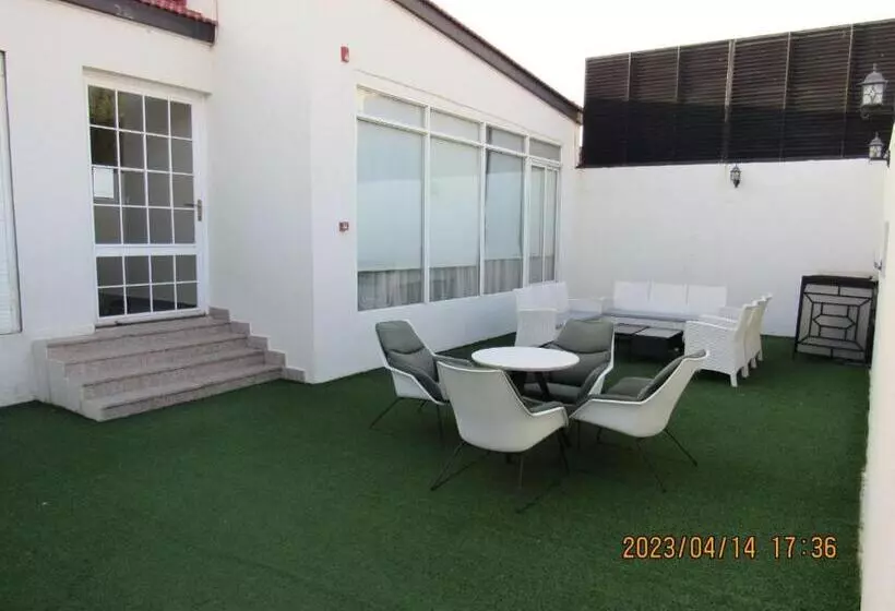 Rohara Resort