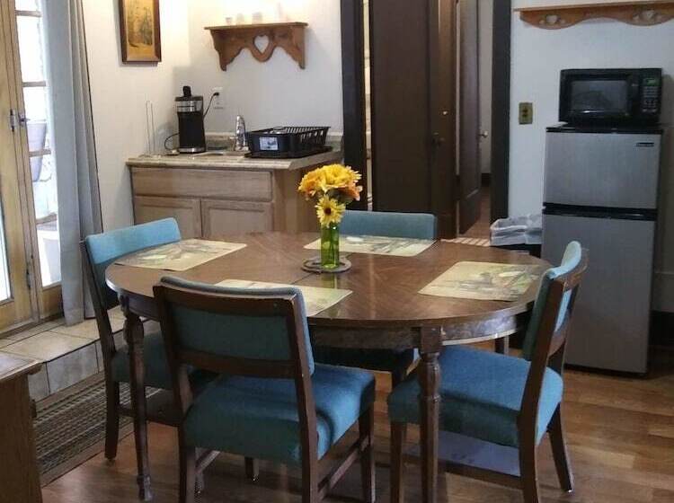 הוסטל Trucountry Inn