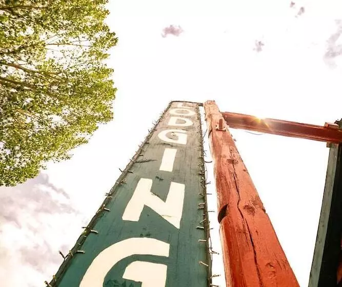 Motelli Chinook Winds Lodge