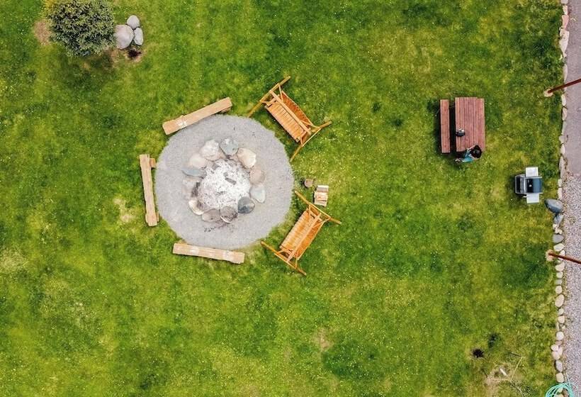 فندق على الطريق Chinook Winds Lodge