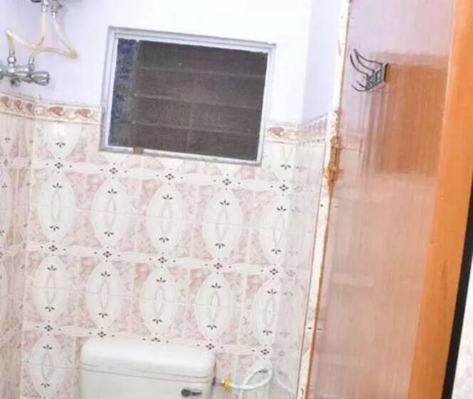 ペンション Kanak Guest House