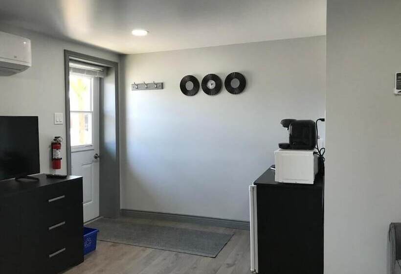 פנסיון La Digue Suites