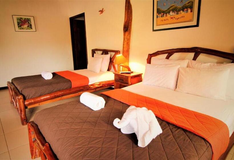 Общежитие Hosteria Orkidea Lodge