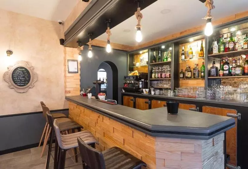 Hotel Hôtel Des Beaux Arts