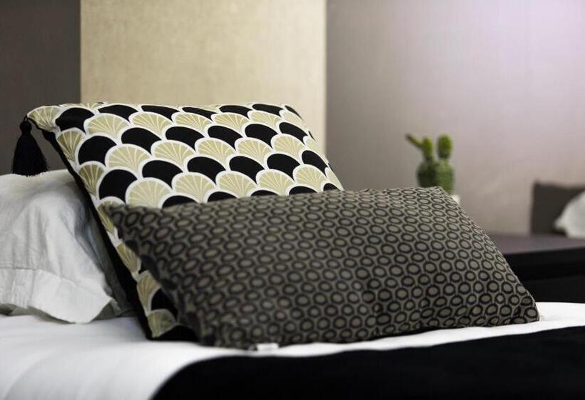 هتل Hôtel Des Beaux Arts