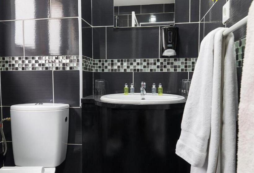 هتل Hôtel Des Beaux Arts