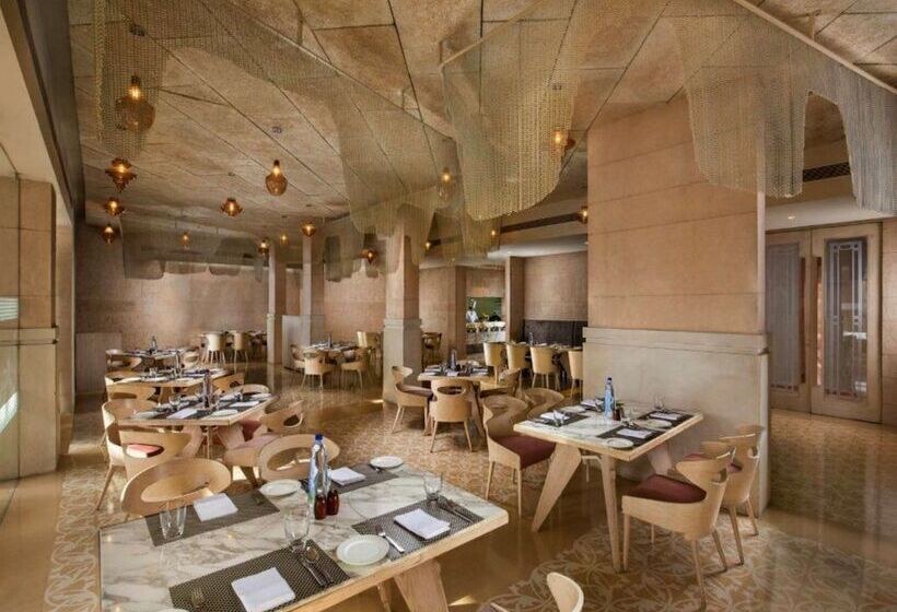 בית מלון כפרי Sarovar Premiere Jaipur