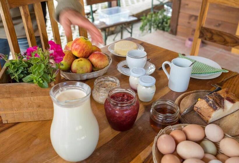 هتل Statek U Rajmunda