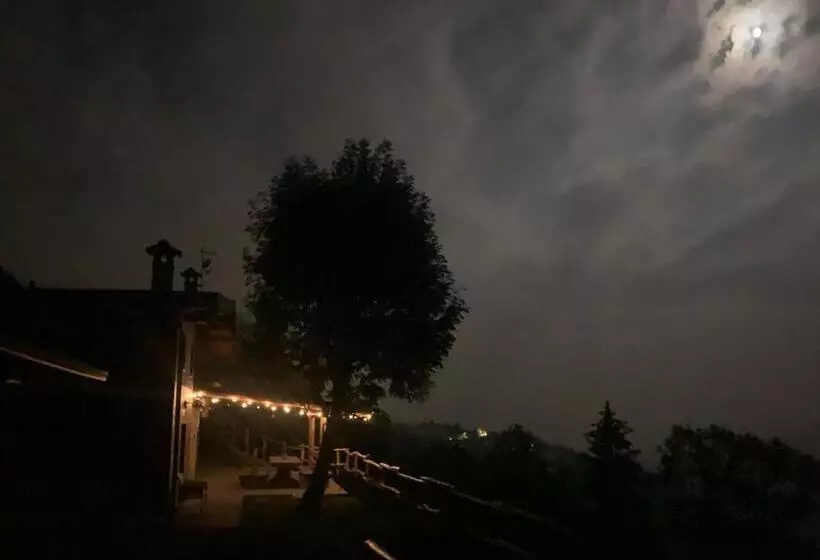 Aamiaismajoitus (B&B) Chalet Tre Santelle