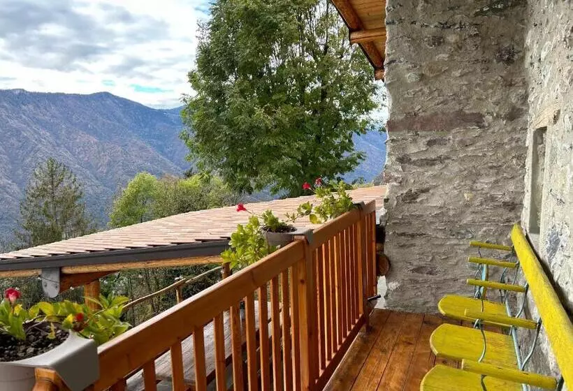 Aamiaismajoitus (B&B) Chalet Tre Santelle